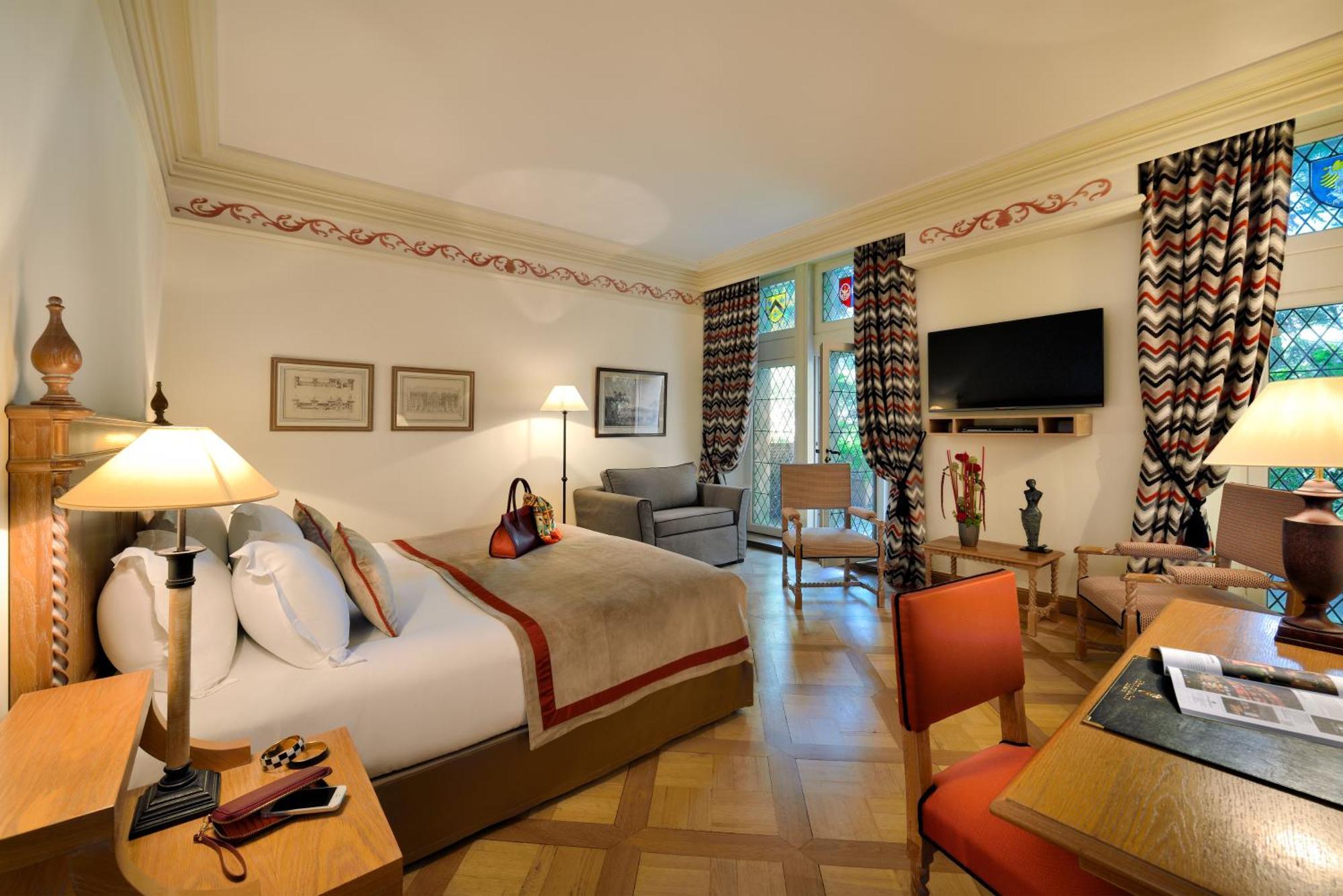 Hotel de la Cité&Spa MGallery Carcassonne Esterno foto A room at the hotel