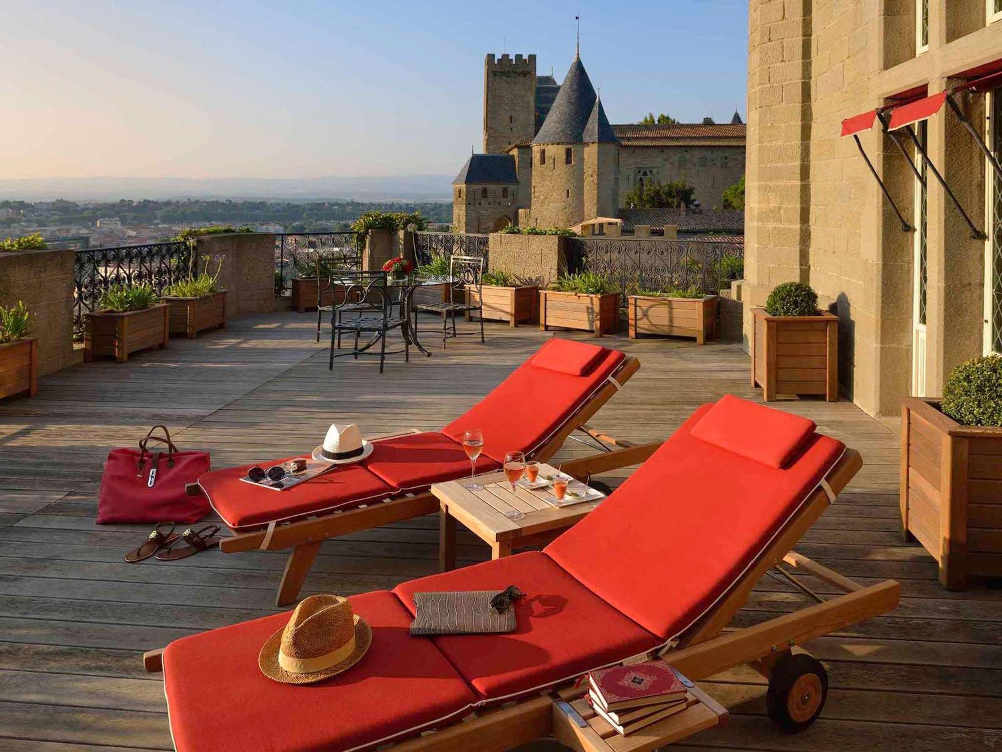 Hotel de la Cité&Spa MGallery Carcassonne Esterno foto Rooftop terrace