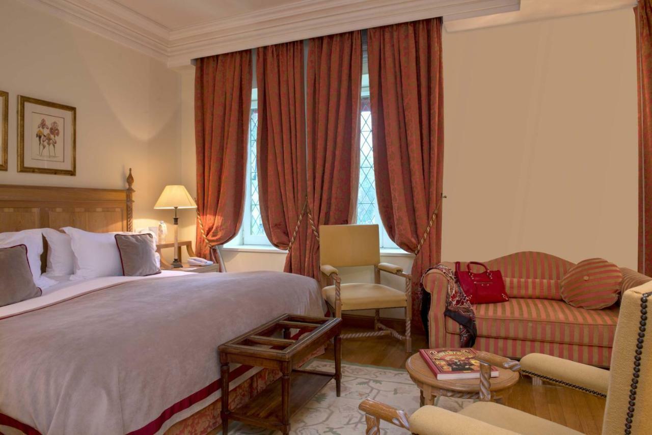 Hotel de la Cité&Spa MGallery Carcassonne Esterno foto A room at the hotel