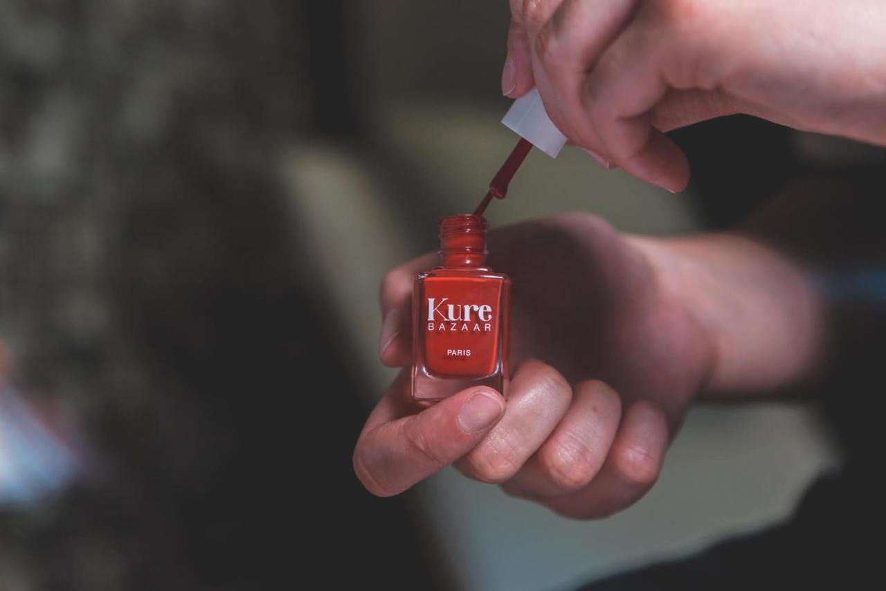 Hotel de la Cité&Spa MGallery Carcassonne Esterno foto A bottle of nail polish